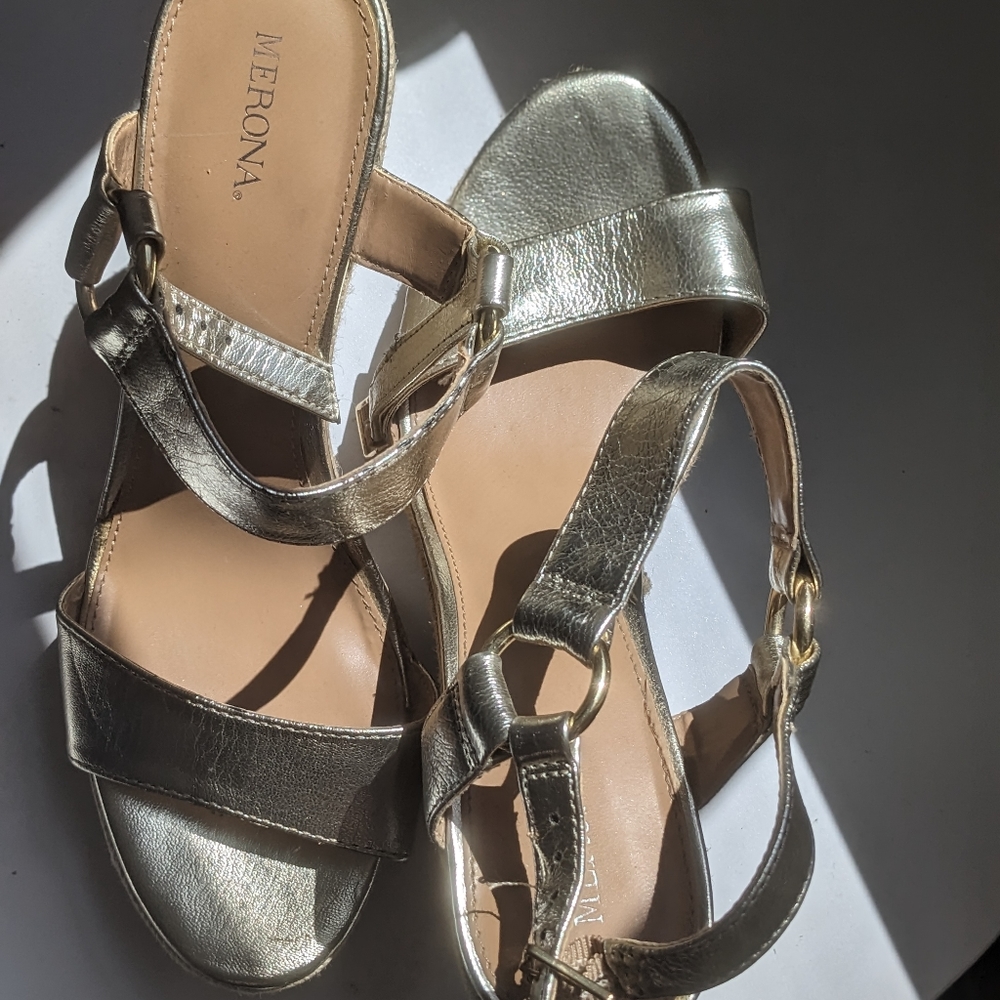 Gold espadrilles size 9.5 perfect for summer